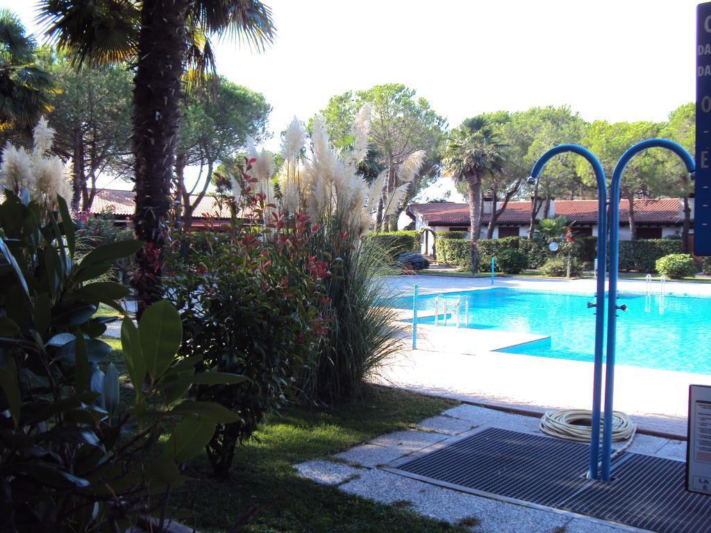 Villetta Corte Grande Villa อาปริลเลีย มาริตติมา ภายนอก รูปภาพ