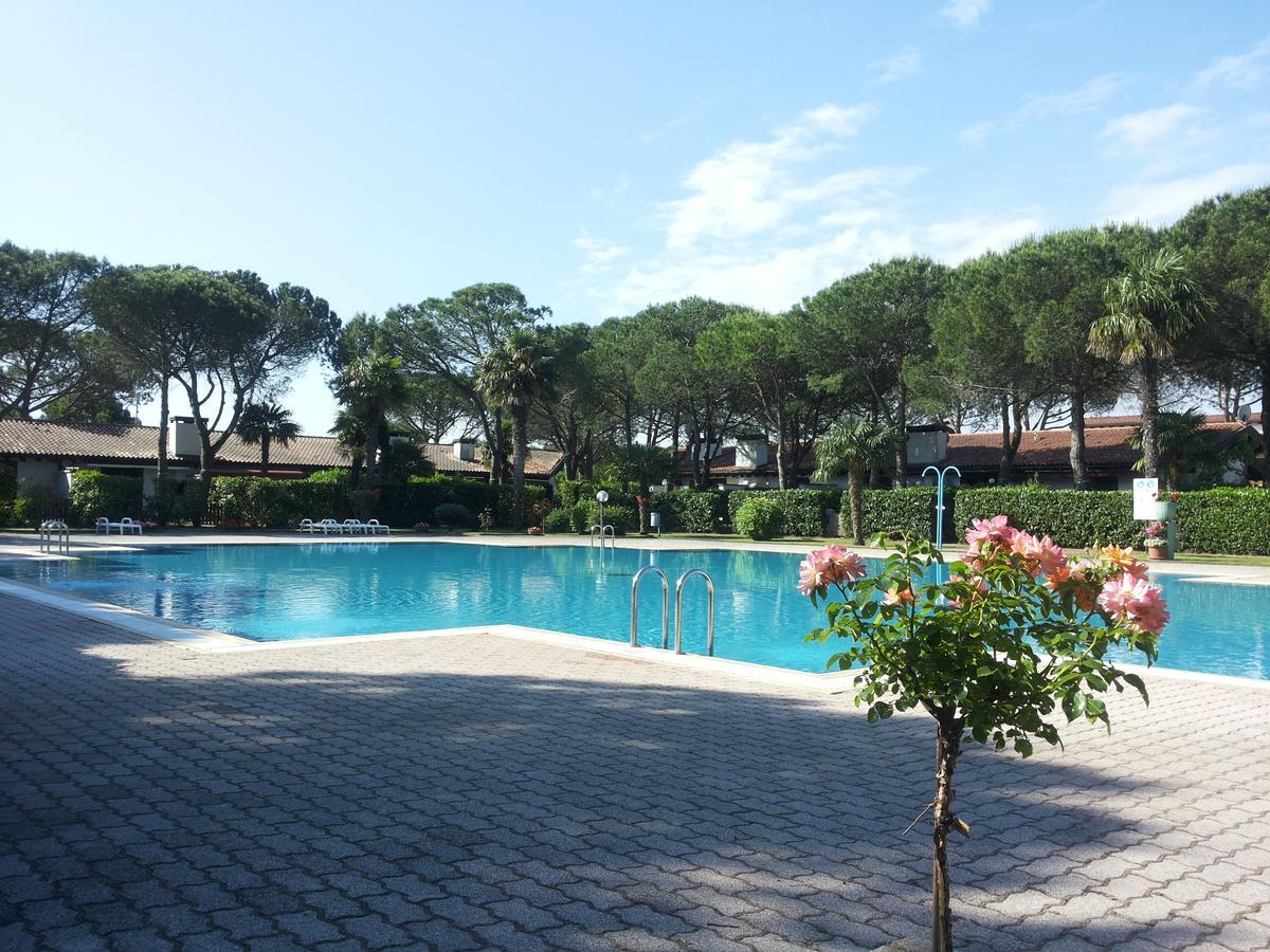 Villetta Corte Grande Villa อาปริลเลีย มาริตติมา ภายนอก รูปภาพ