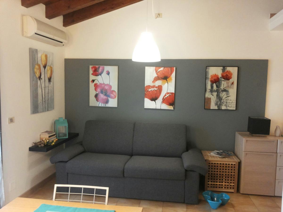 Villetta Corte Grande Villa อาปริลเลีย มาริตติมา ภายนอก รูปภาพ