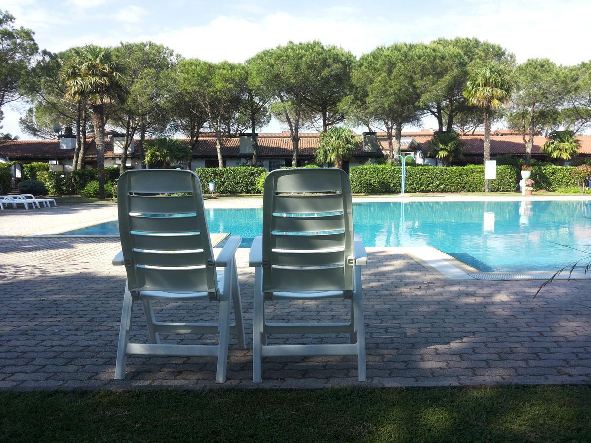 Villetta Corte Grande Villa อาปริลเลีย มาริตติมา ภายนอก รูปภาพ