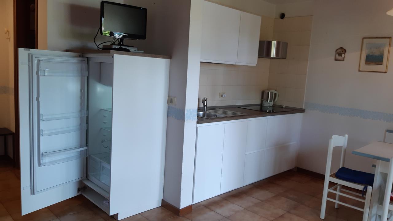 Villetta Corte Grande Villa อาปริลเลีย มาริตติมา ภายนอก รูปภาพ
